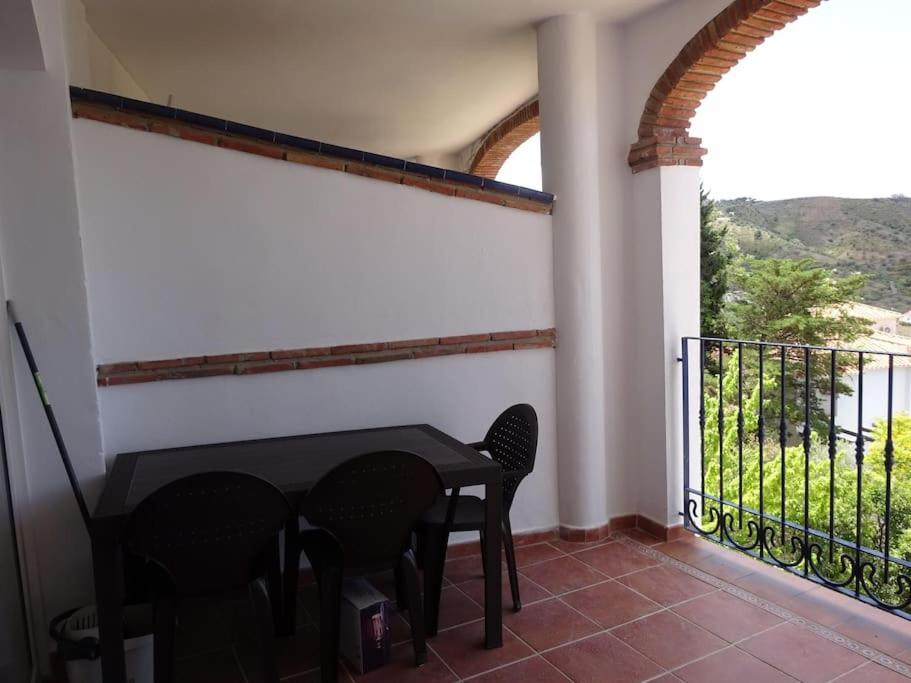 Apartamento La Fuente Alcaucin Luaran gambar