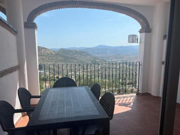 Apartamento La Fuente Alcaucin Luaran gambar